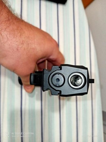 Buenas
Se Vende,unico propietario
Menos de 100 disparos
Calibre 9 Pb, Guiada en A
2 cargadores de 15
Caja 11