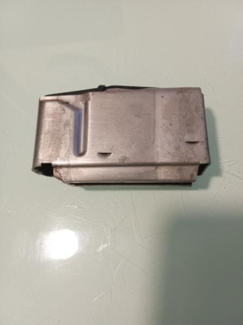 Vendo cargador para Browning Bar calibre 300WM.
Zaragoza. 635617507 00