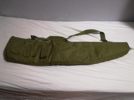 Estimados, como reza el asunto, busco escopeta de corredera económica, preferentemente de cañón corto. 100