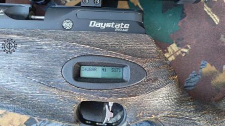 se vende daysatate redwolf safary cal 5.5 (22)
con 2 baterias cargador 
caja original 
comprada por capricho 00