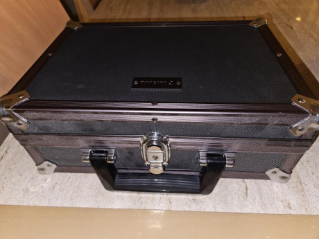 Buenas

Pongo a la venta telescopio Vanguard high plains 460

Ideal para modalidad 25 mts

Precio  75€ 01