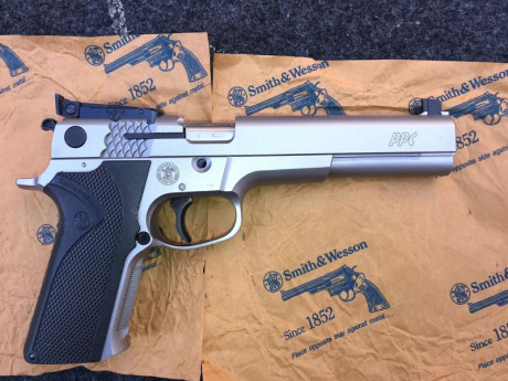 Pues como se suele decir, quien mucho abarca poco aprieta.
Por motivo de nuevo proyecto y no llegar a 21