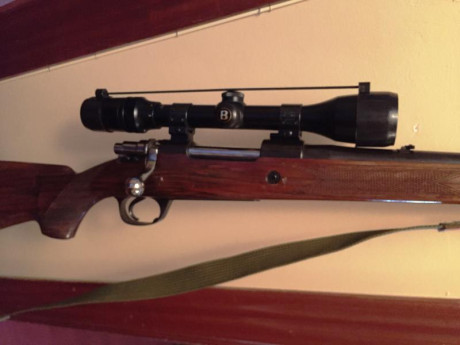 Hola a todos compañeros,
Vendo un rifle Santa Barbara Modelo De Luxe calibre 243. Este rifle era de mi 02