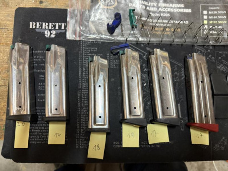 Buenas, vendo seis cargadores usados pero en perfecto funcionamiento de STI 2011.Segun el muelle que llevan 10