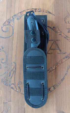 Hola. Vendo este Hércules (cdsknives.com) sin uso, en acero Sleipner (versión negra: existe otro en acero 02