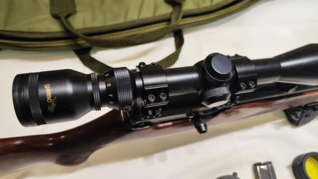 Vendo Carabina BRNO CZ511 Semiautomatica, con algunos accesorios:
   - Visor Gamo 3-9x40 con las dos protecciones 01