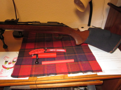 Buenas.
Pongo a la venta una carabina Cz 452 de cerrojo con extras.Precio 460 euros gastos compartidos
Mando 03