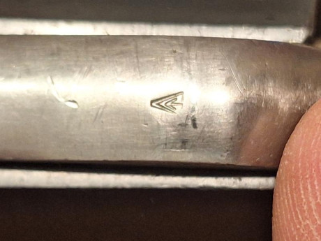 Buenos días a todos
Alguien me podria dar datos de procedencia y demás de mi mosint nagant M44
Os adjunto 41