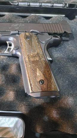 Pistola kimber en 9 mm pb en muy buen estado.
Ha disparado muy poco,
Se encuentra en Madrid

Mensajes 01