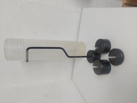  Reservado 
Por cese de la actividad deportiva vendo Pesagatillos de pesas lleva dos de 500g, una de 360g 01