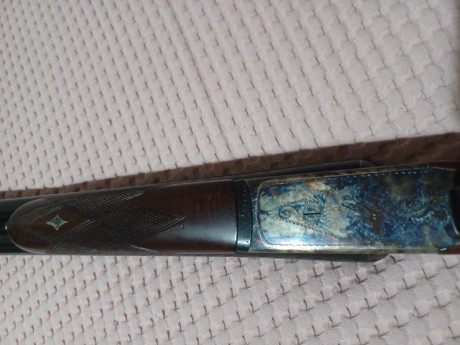 Se vende yuxtapuesta Garbi cal.12/70 estractora, cañones de 71 cm, media pletina (grabada). Muy ligera 00