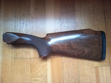 De tiro y de caza

Precios únicos: 80€, 100€ y 150 €.

Culatas actualmente disponibles (todas de diestro):

•	Miroku 00