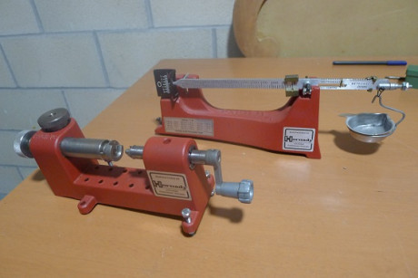 Quitando cosas de un compañero por abandono de actividad, Pongo en venta los siguientes artículos:

Recortador 02