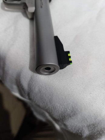 Smith & Wesson Victory (calibre 22lr)
Muy poco usada, en perfecto estado,
como nueva , COMPRADA EL 00