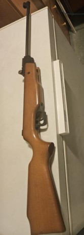 Serían 4 en total.:
1-.Marlin Cowboy de bolas de acero cal.4,5 .
2- Diana G65 de flechas cal. 4,5.
3-Winchester 12