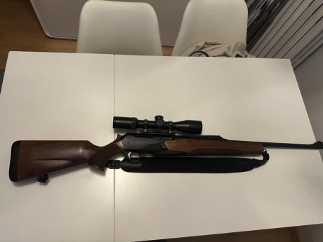 Hola compañeros a ver si me podéis ayudar ..

Tengo un rifle semiautomático bar 4x de Browning en calibre 22