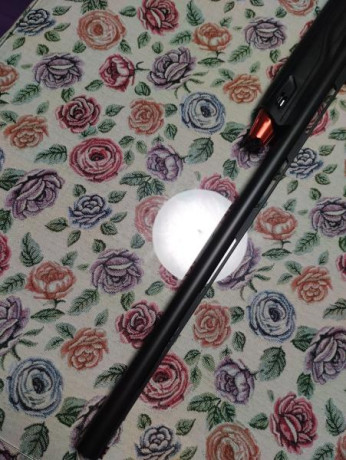 Hola vendo escopeta semiautomática winchester sx4 black red en estado impecable,con menos de un cajón 00