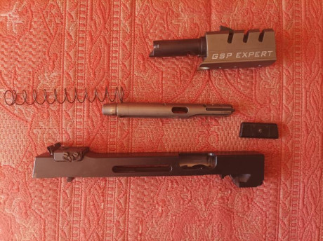 Buenas a todos.
Vendo pistola GSP EXPERT en calibre.22 con conversor del calibre.32.
La pistola y el conversor 131