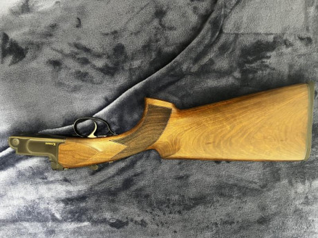 Se vende Zoli Kronos con 71cm de cañón en perfectas condiciones, ni un solo arañazo e entrega con su juego 00