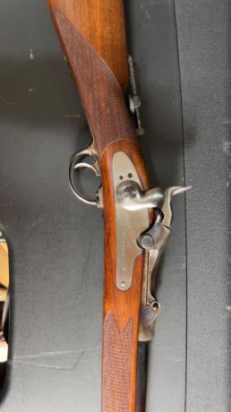 Se vende en muy buen estado con apenas dos cajas de balas usadas este rifle calibre 45-70.
Se encuentra 02