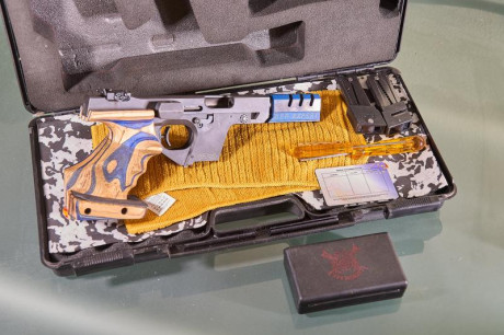 Vendo Walther GSP .32 en perfecto estado cacha talla M, vendo por no usar

Con 2 cargadores y herramientas.

Precio: 01