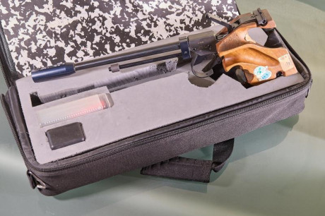 Vendo Morini CM84e electrónica

Todo lo que tiene la cache es pasta de madera que se puede quitar y la 02