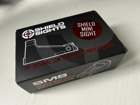 Punto rojo sin estrenar marca Shield Sights modelo mini,
Con placa para Glock 17 5a generación

Escucho 02