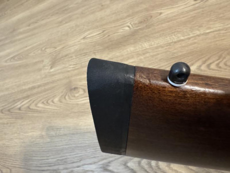 Hola.

Vendo rifle de corredera Browning Dualis del 308 

El estado es bueno, con lógicas marcas de uso 10