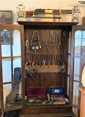 Hola buenas, aquí un super novato. Me dispongo a comprar un revolver de avancarga y creo que con la nueva 50