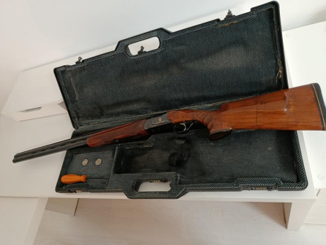 Buenas noches a tod@s , vendo esta Renato Gamba Daytona de 74 de cañón con 2 y 1 estrellas, ( creo) .
era 00