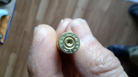 Unas 530 vainas del calibre 32 s&w,la mayoria tienen un disparo,algunas dos 
20 euros mas gastos de 01