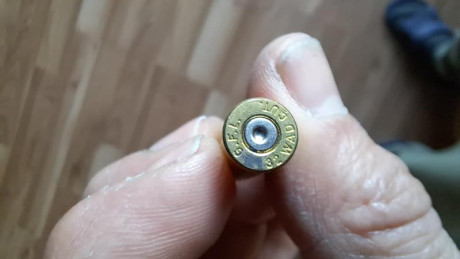Unas 530 vainas del calibre 32 s&w,la mayoria tienen un disparo,algunas dos 
20 euros mas gastos de 00
