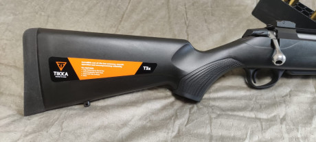 Tikka t3x Lite en calibre 300wm , cañón acanalado y gatillo con pelo francés, cerrojo de los más suaves 02