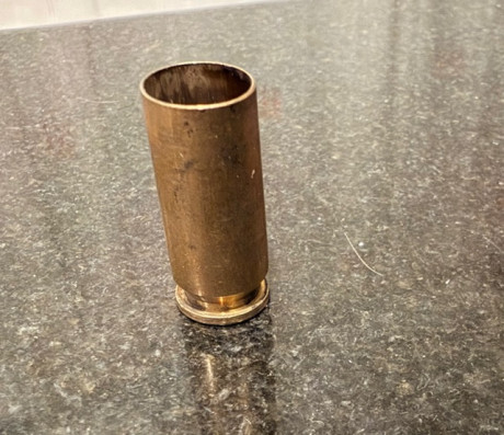 Hola compañeros.

Llevo tiempo buscando una herramienta para quitar pistones de tipo Berdan. 

He intentado 11