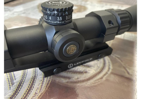 Por no darle uso, pongo a la venta este magnífico visor Leupold, en estado absolutamente impoluto, con 11