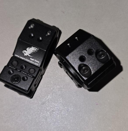 Monturas ajustables Infinitive Elevation de Eagle Vision para visor de 30 mm t rail picatinny. Incluye 02