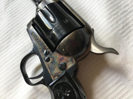 EN VENTA COLT SAA CALIBRE .45 LONG COLT. 
CAÑÓN DE 5”1/2
ACABADO PAVÓN/ JASPEADO. 
INSCRITO EN LIBRO DE 01