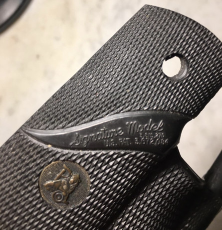 EN VENTA COLT COMBAT COMMANDER CALIBRE 9mm Parabellum. 
CAÑÓN DE 4.25”.
ACABADO PAVÓN. CARRO DE ACERO 11