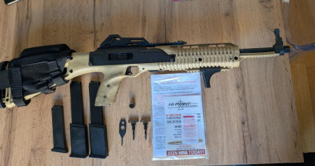 Carabina HI-POINT 995TS cal 9mm. 

 Poco que decir de este arma, sobradamente conocida. 
Muy poco usada.
Perfecta 01