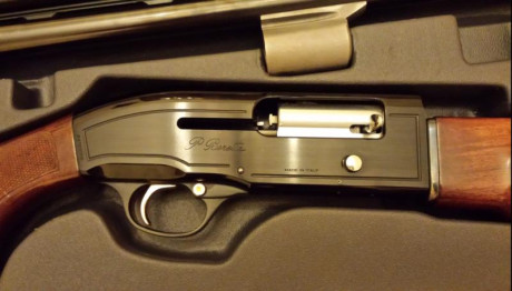 Vendo escopeta Saut Beretta A 303, arma impecable, no cazo, y nunca se ha cazado con ella, usada 2 o 3 02