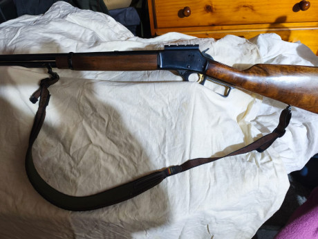 Rifle palanquero marca Marlin modelo 1894 ,calibre 44 remington magnun , cañon de 51 cm , estriado micro 00