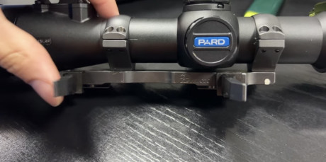 Vendo montura monopieza de acero para carril picantiny 30 mm de la marca luszczek, son desmontables mediante 01