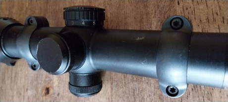 Anillas desmontables.de una pulgada.  DESCONOZCO SISTEMA/FABRICANTE.
45€ porte incluido

Están en Madrid 00