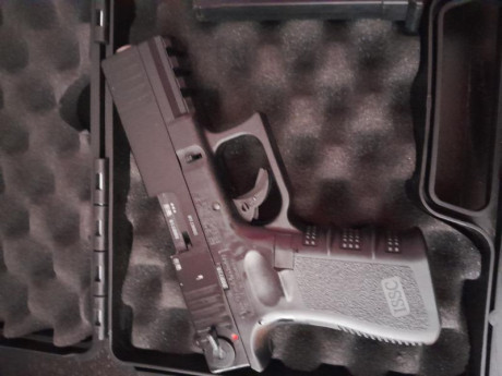 Pistola ISSC M22 Target austriaca, calibre 22LR. Se encuentra en perfecto estado, con pocos tiros. Se 00