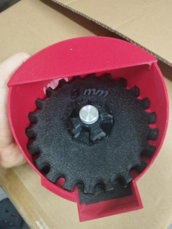 Buenas vendo alimentador de puntas y vainas para prensa de recarga
Estan fabricados en impresora 3D, funcionan 02