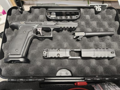 Vendo Walther PDP mach SF 5" con juego de muelles de corredera, muelle de gatillo cambiado.
Es el 01