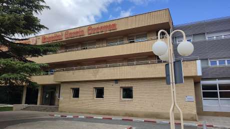  EN RECUERDO Y HOMENAJE A LOS QUE YA NO ESTÁN. 

Si pones en  GOOGLE    PASAPORTES EN LA MEMORIA   da 51