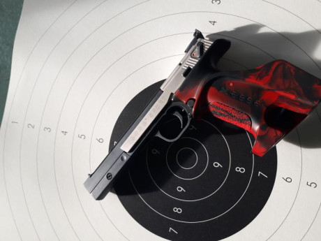 Saludos pongo en el foro pistola  modelo hammerli
esse sport. Como ya es conocido son pistolas del calibre 80