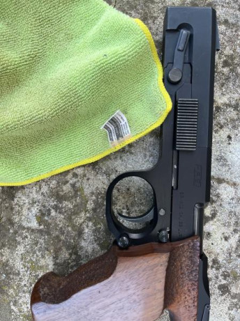 La pistola la compre en Gabilondo por 295€ en el 2021, la vendo por no usar. Es una gran pistola, de las 02