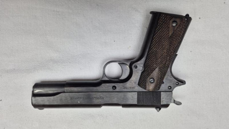 Este colt es el variante que en los estados unidos le llaman" Black Colt."
Un acabado grueso 40